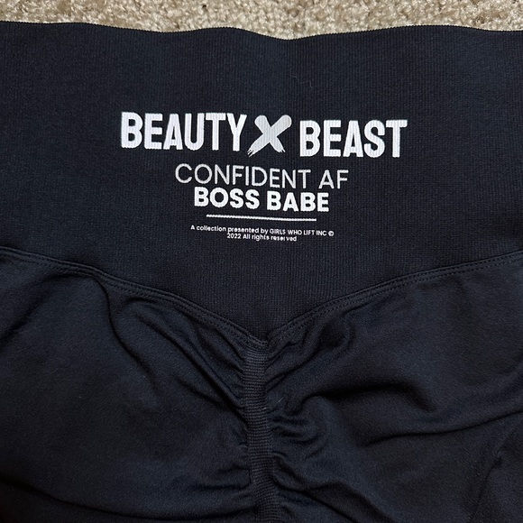 Beauty X Beast Seamless Scrunch Booty Leggings - Black - Picture 3 of 8